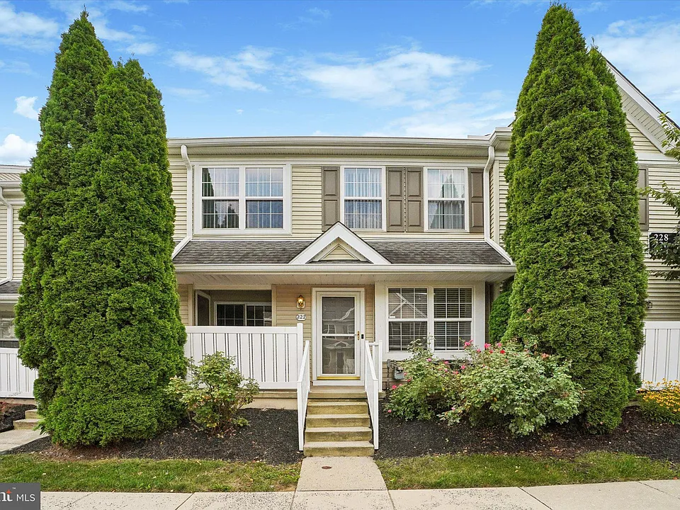 222 Flagstone Rd #7