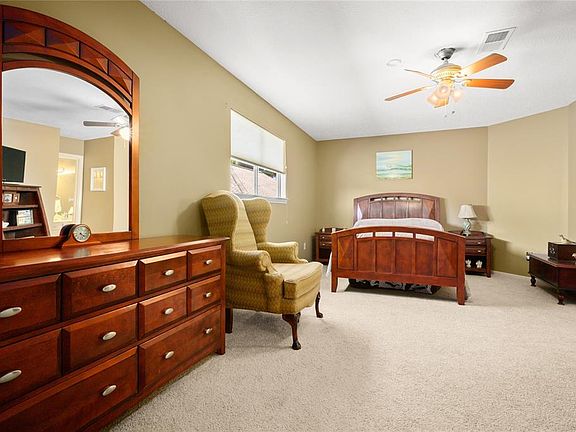 Well organized and spacious bedrooms for your convenience and comfort