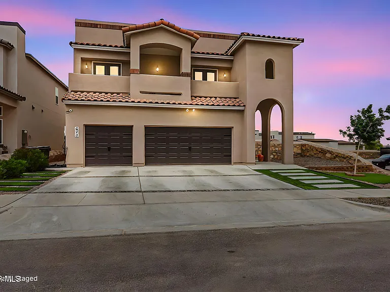 672 La Entrada Cir — Photo 2