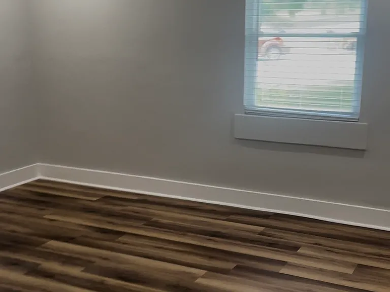 2434 Rugby Ave #B — Photo 5