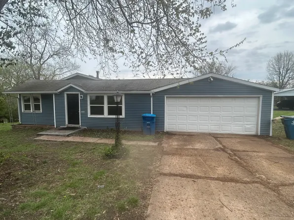324 Ames Pl, Saint Louis, MO 63135
