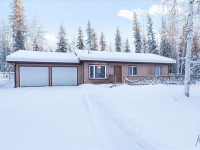 2312 Redstone Rd, North Pole, AK, 99705