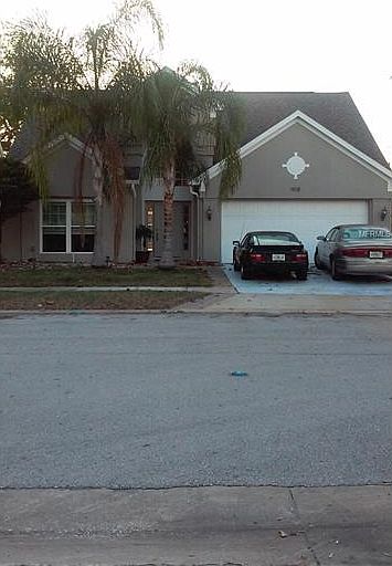 1st image of 908 W Charing Cross Cir