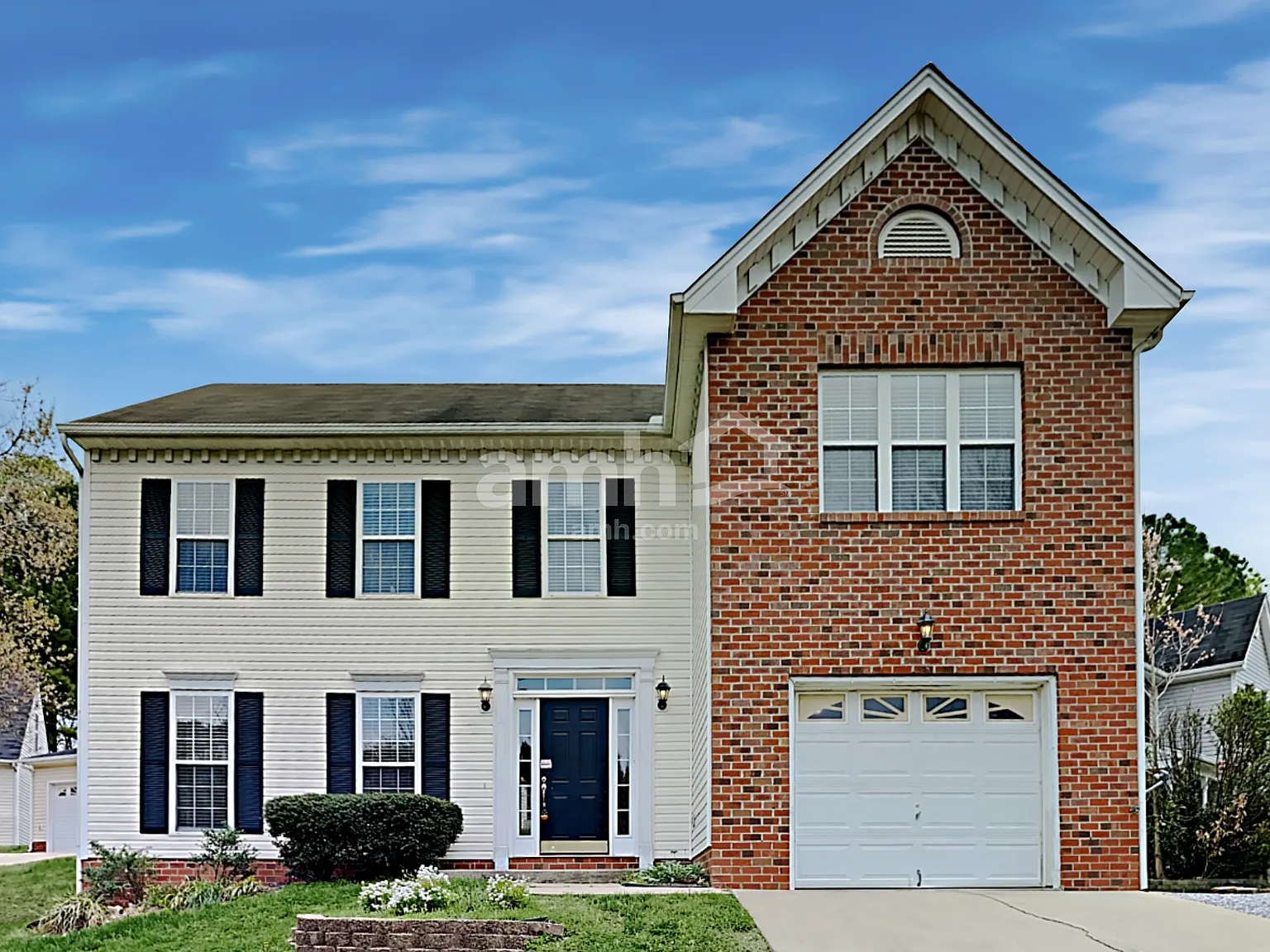 4 bed, 2.5 bath, 2067 sqft, $2,315 — Photo 1
