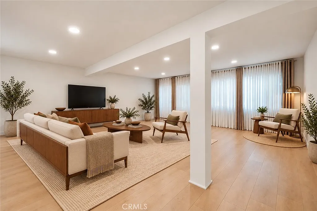 1 bed, 925 sqft, $2,060 — Photo 1