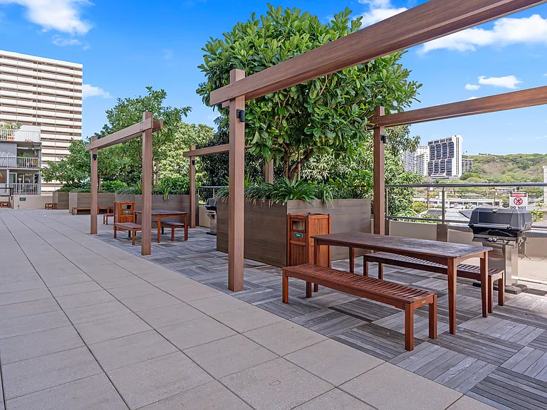 1717 Mott Smith Dr #2904 — Photo 17