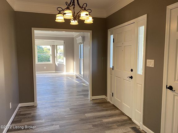 2nd image of 1002 Windsong Way