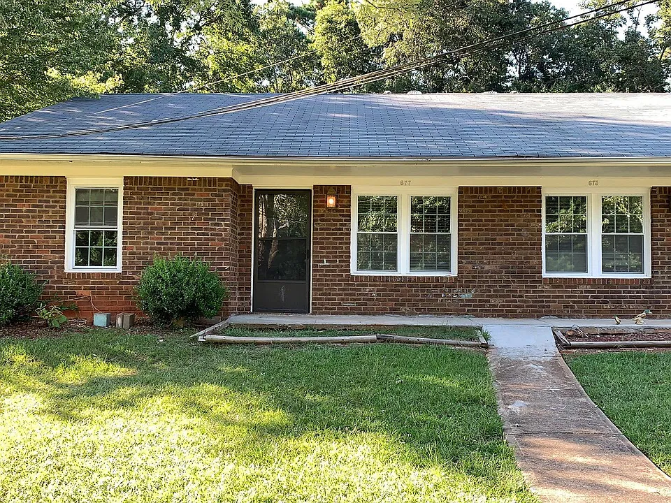 677 Jackson Park Ln