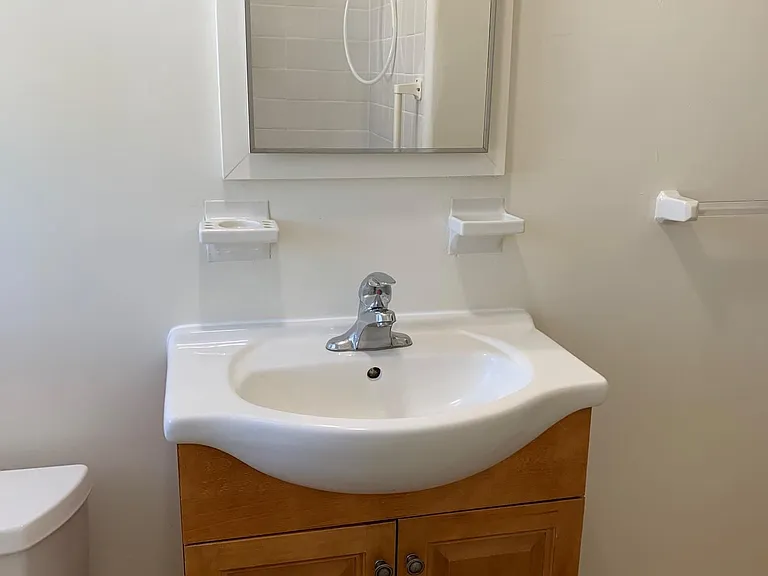 27 Ladomus Ave #2 — Photo 20