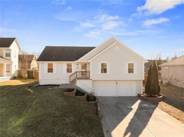 719 SE London Way, Lees Summit, MO 64081