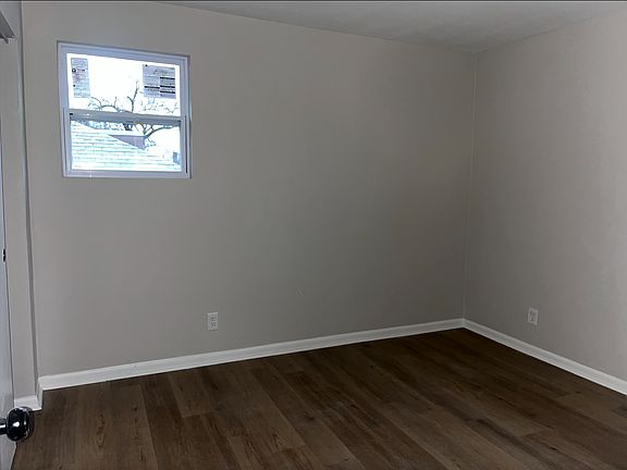 3rd image of 1414 E Columbus St #11251770