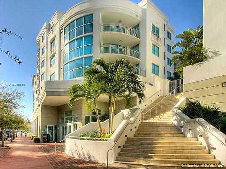 Explore 110 Washington Ave, Miami Beach, FL 33139: A Complete Travel Guide