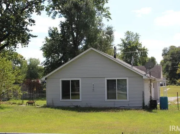550 E Washington St, Knox, IN 46534