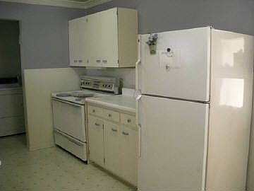 5th image of 201 S Brook Ln