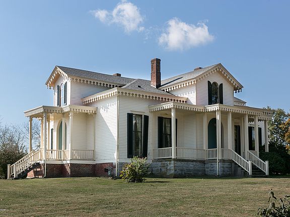 2nd image of 4469 Castle Hwy