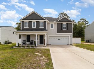 332 Hallow Oak St, Spring Lake, NC 28390