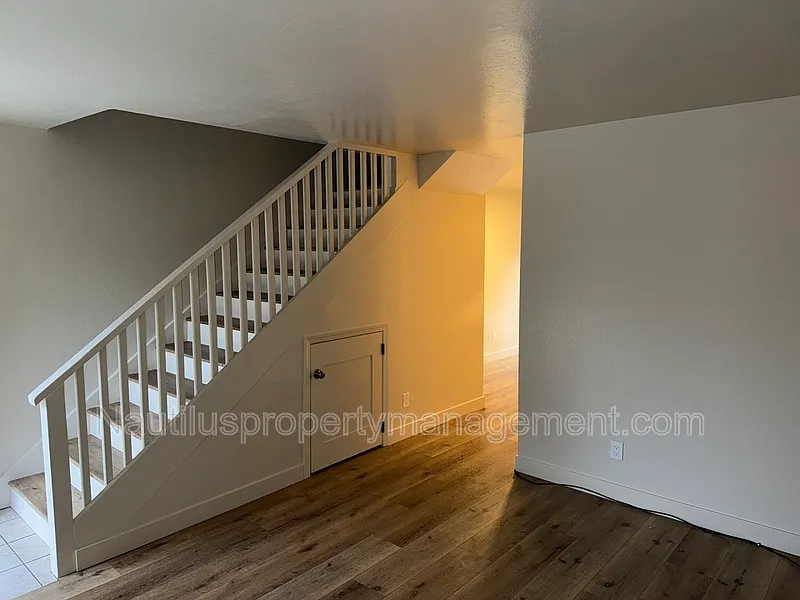 2 bed, 1.5 bath, $3,150 — Photo 2