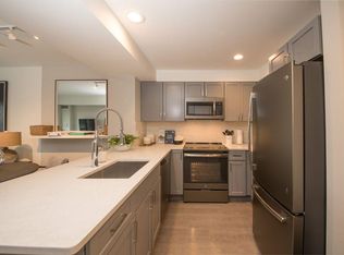 32 Cambridgepark Dr #4142, Cambridge, MA 02140