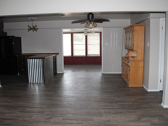 5th image of 4320 Country Club Dr