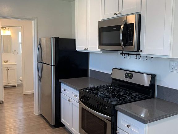 2nd image of 11823 Truro Ave