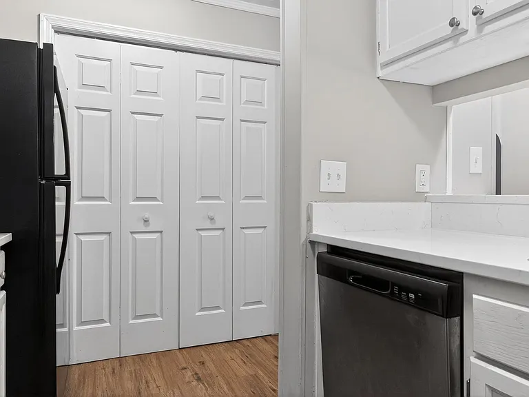 295 Warton Ln #8 — Photo 3