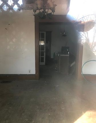 3rd image of 1826 W 4th St