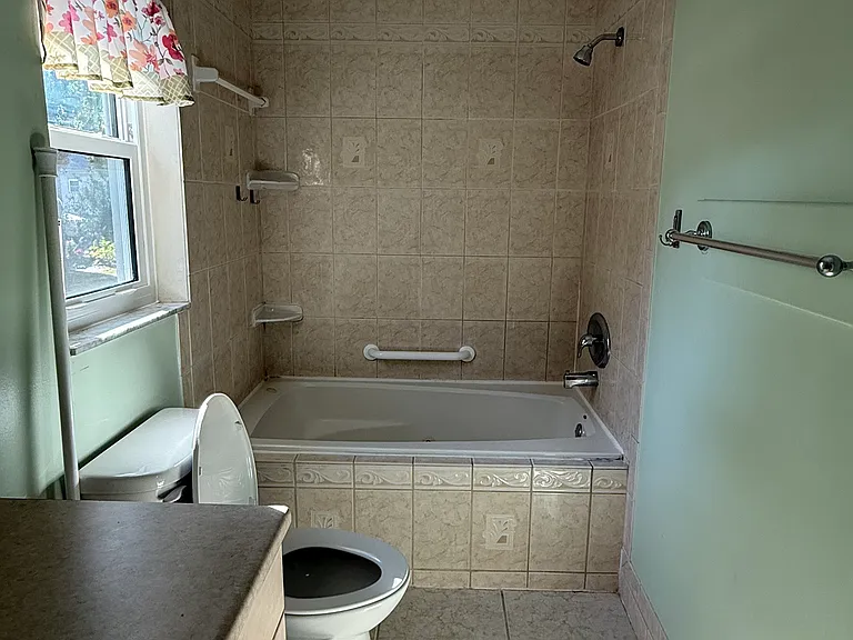 1110 Rue Des Rois #2B — Photo 16