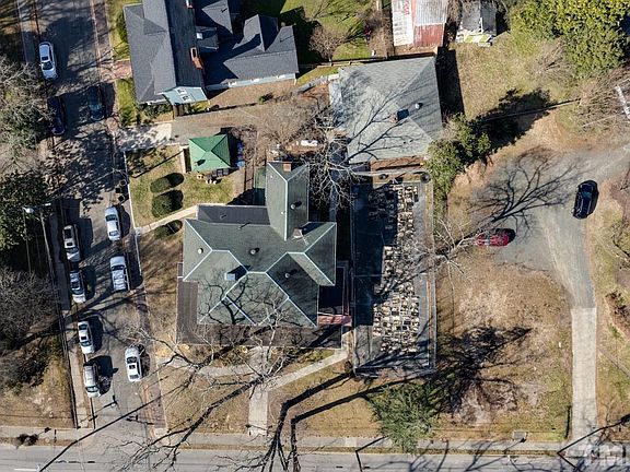 3rd image of 1101 N Mangum St