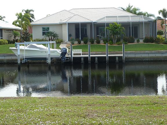 2nd image of 324 Palm Isles Ct