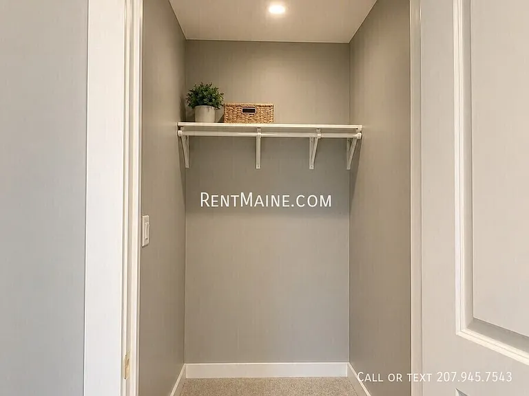 599 Pinetree Rd #4 — Photo 11