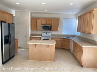 15884 SE Chelsea Morning Dr, Happy Valley, OR 97086