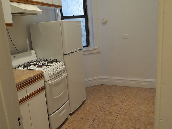 5th image of 67 Thompson St APT 3A
