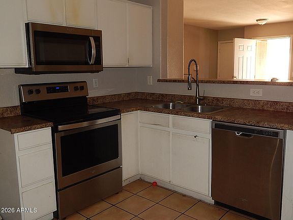 4th image of 8315 W CATALINA Drive