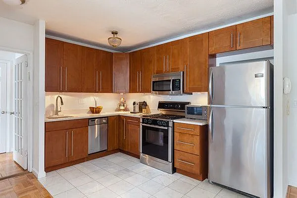 Rented by Brown Harris Stevens | media 2