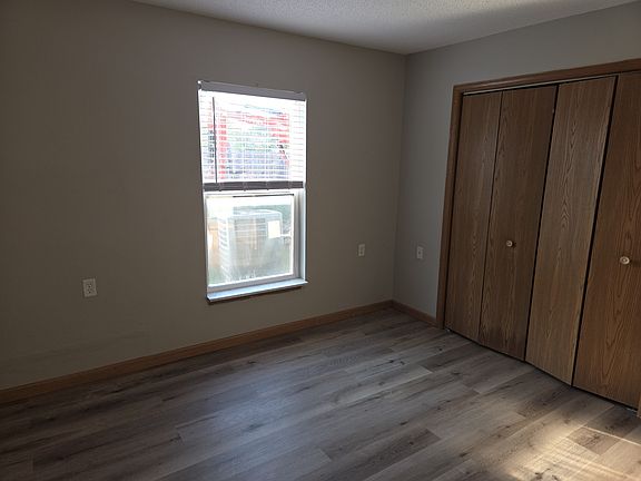 5th image of 2424 Park Ave #2