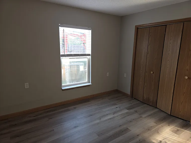 2424 Park Ave #2 — Photo 5