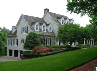 996 18th Avenue Cir NW, Hickory, NC 28601