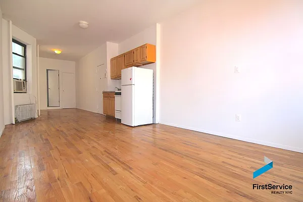 Rented by FirstService Realty (legacy) | media 7