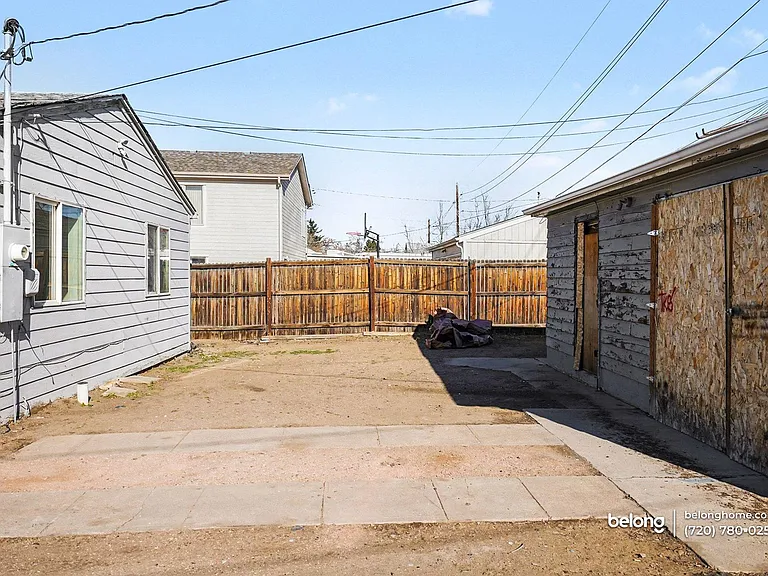 2040 S Fox St — Photo 23