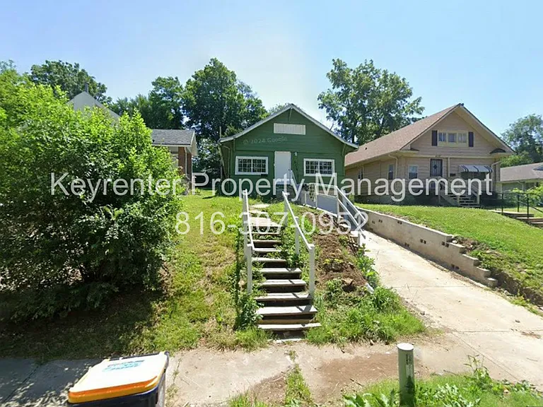 5115 Woodland Ave — Photo 8