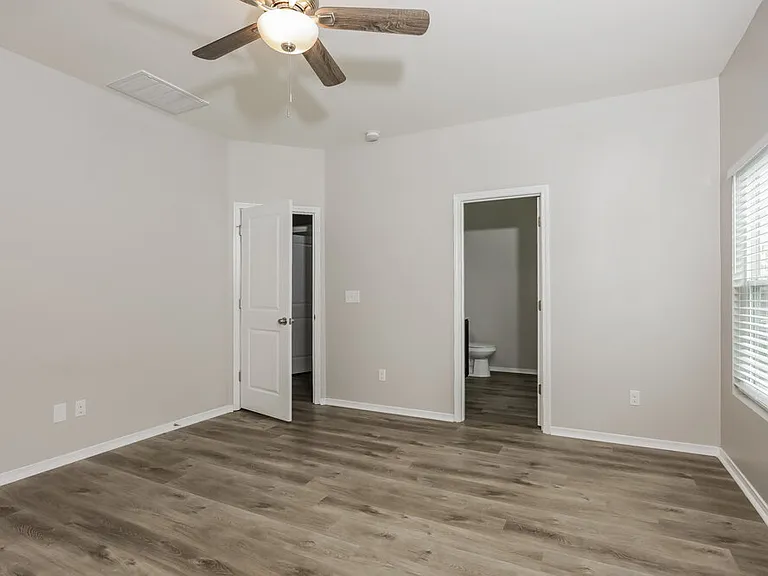 179 Plymouth Dr — Photo 10