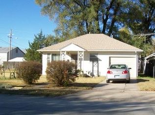 303 N Ash St, Hillsboro, KS 67063
