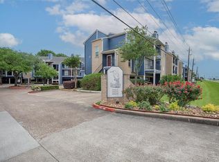 18511 Egret Bay Blvd APT 307, Houston, TX 77058