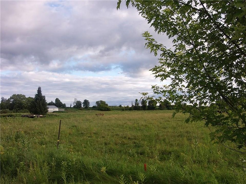 2nd image of 15 Anderson Dr