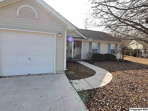 3rd image of 177 Sandy Hollow Dr NW