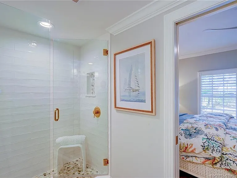 5799 NE Island Cove Way #1104 — Photo 37