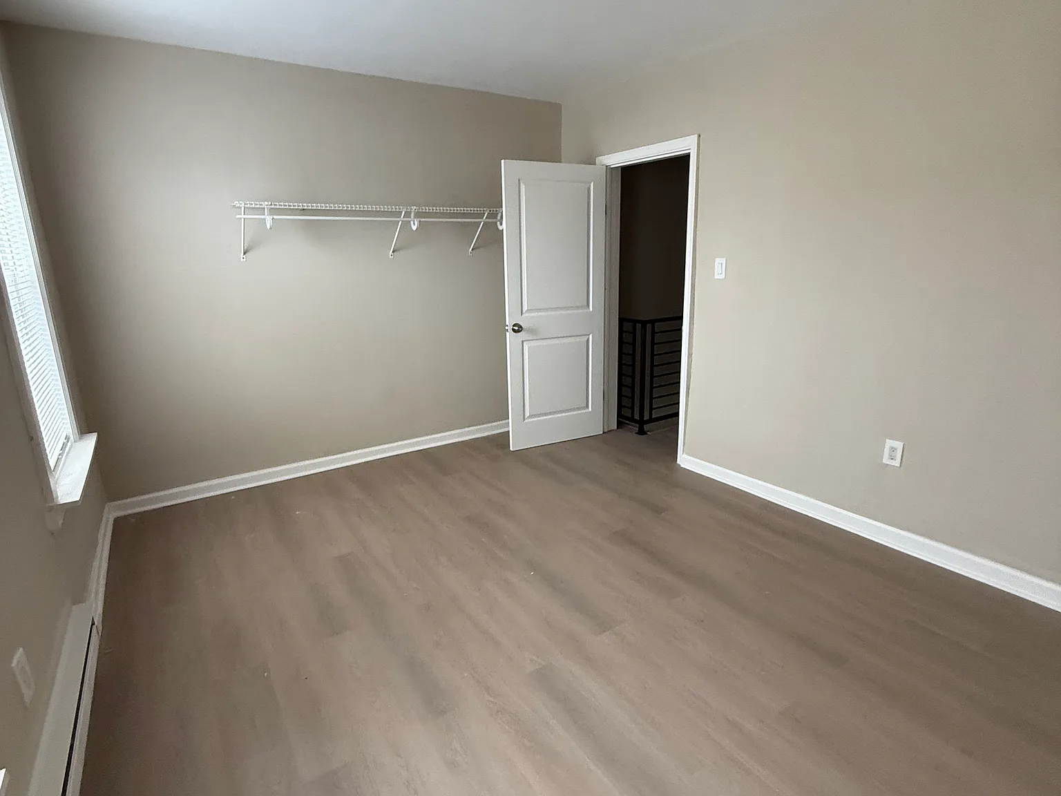 3 bed, 1800 sqft, $1,300 — Photo 4