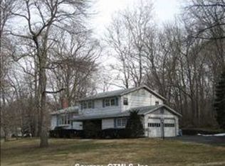 3 Sandra Dr, Branford, CT 06405