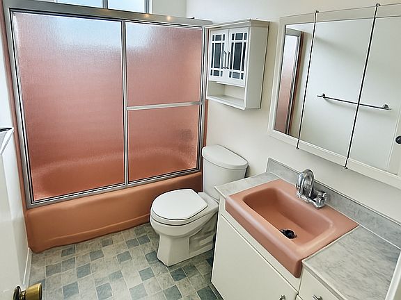 5th image of 2714 W Clark Ave #D-11