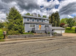 127 Herbert Ln, Delmont, PA